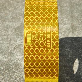 เทปสะท้อนแสงสีเหลือง YAMADA STINTERTRADE