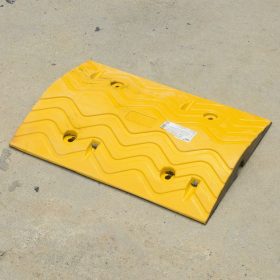 ยางชะลอความเร็ว YAMADA STINTERTRADE