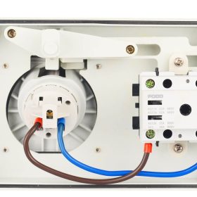 เต้ารับตัวเมียพร้อมสวิตซ์ SUMO STINTERTRADE