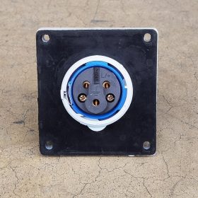 พาวเวอร์ปลั๊ก SUMO STINTERTRADE