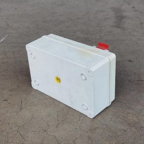 เต้ารับตัวเมียพร้อมสวิตซ์ SUMO STINTERTRADE