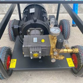 เครื่องฉีดน้ำแรงดันสูง STINTERTRADE