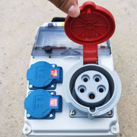 กล่องจ่ายไฟแบบติดผนัง SUMO STINTERTRADE