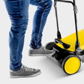 เครื่องกวาดพื้นแบบเดินตาม รุ่น S 4 Twin by stintertrade